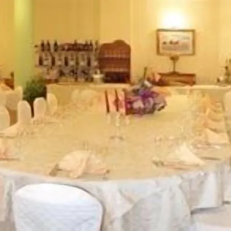 酒店 Elvezia 佩萨罗