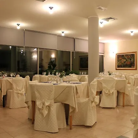 Elvezia 3* 佩萨罗