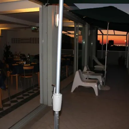 酒店 Elvezia 佩萨罗